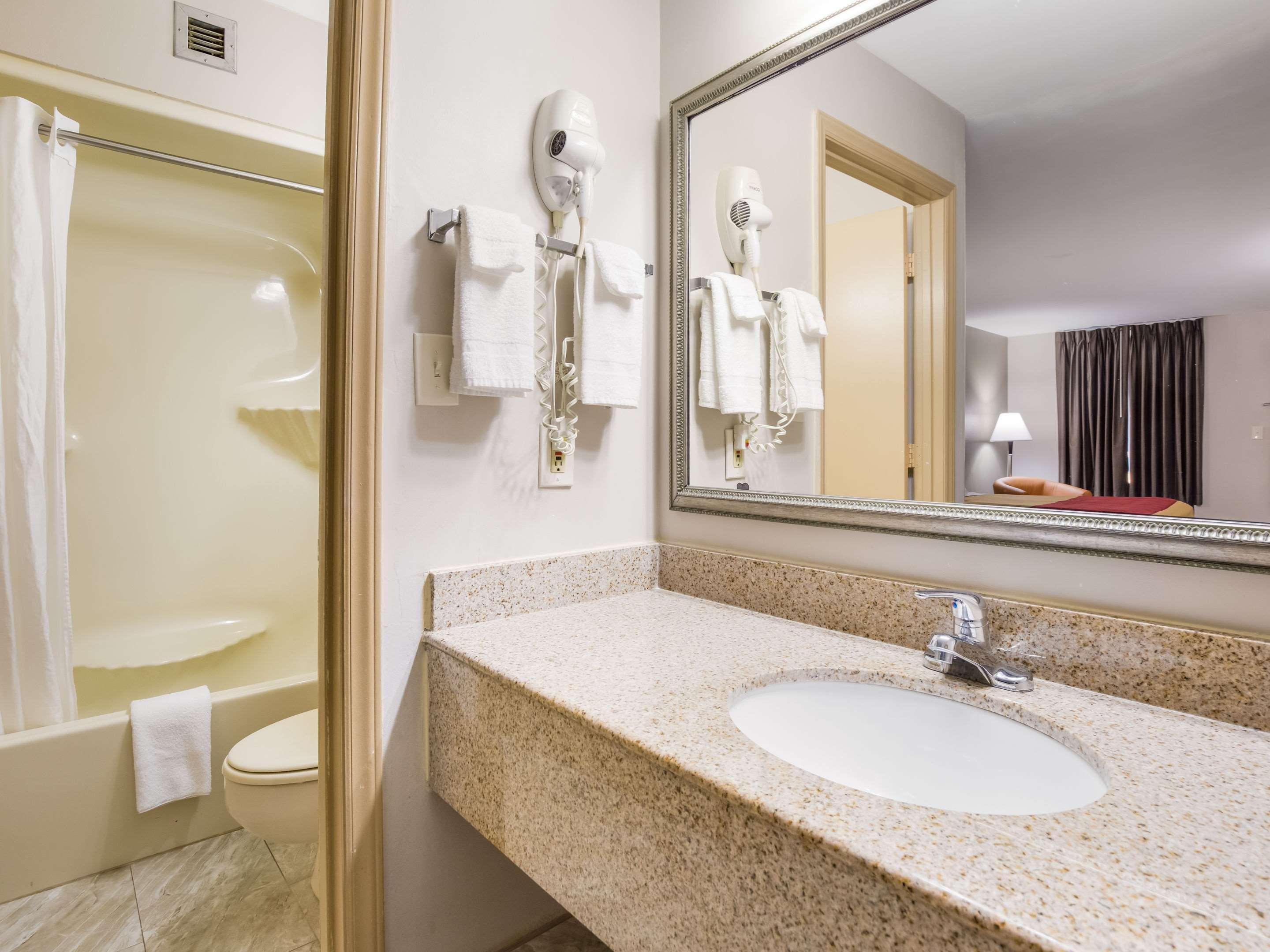 Econo Lodge Hendersonville Dış mekan fotoğraf